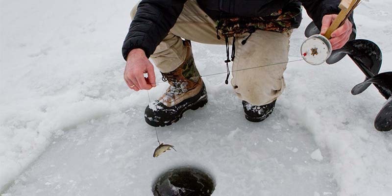 ice fishing boots with cleats